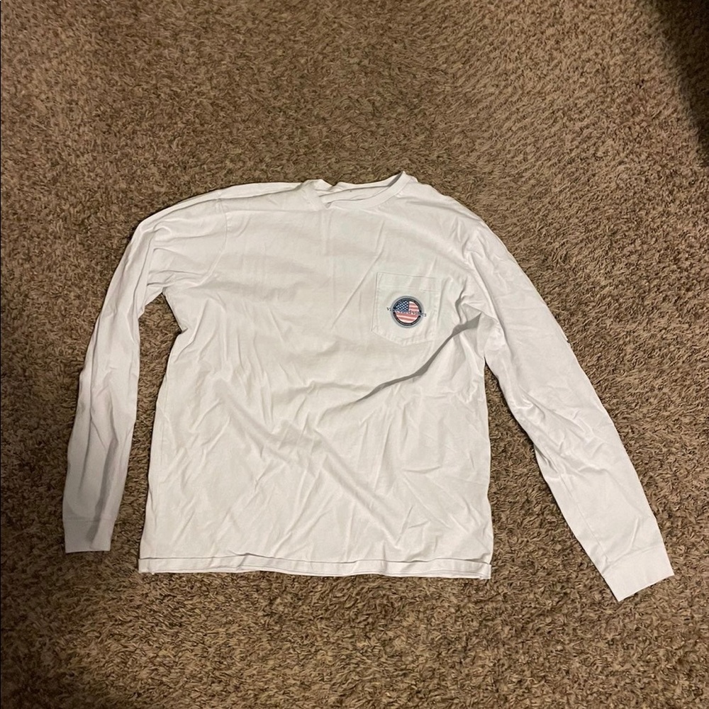 Large long sleeve vineyard vines shirt